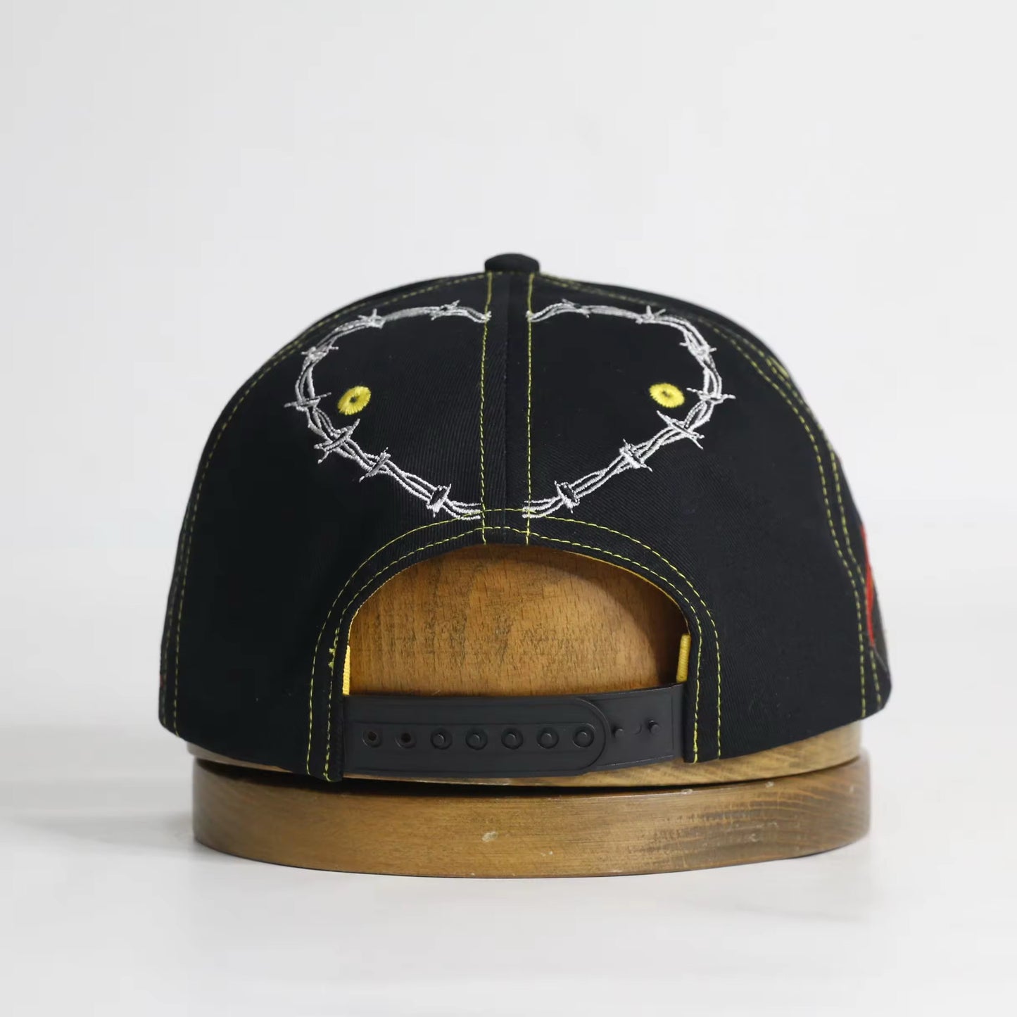 1 New drop mad panda Danny Beli caps