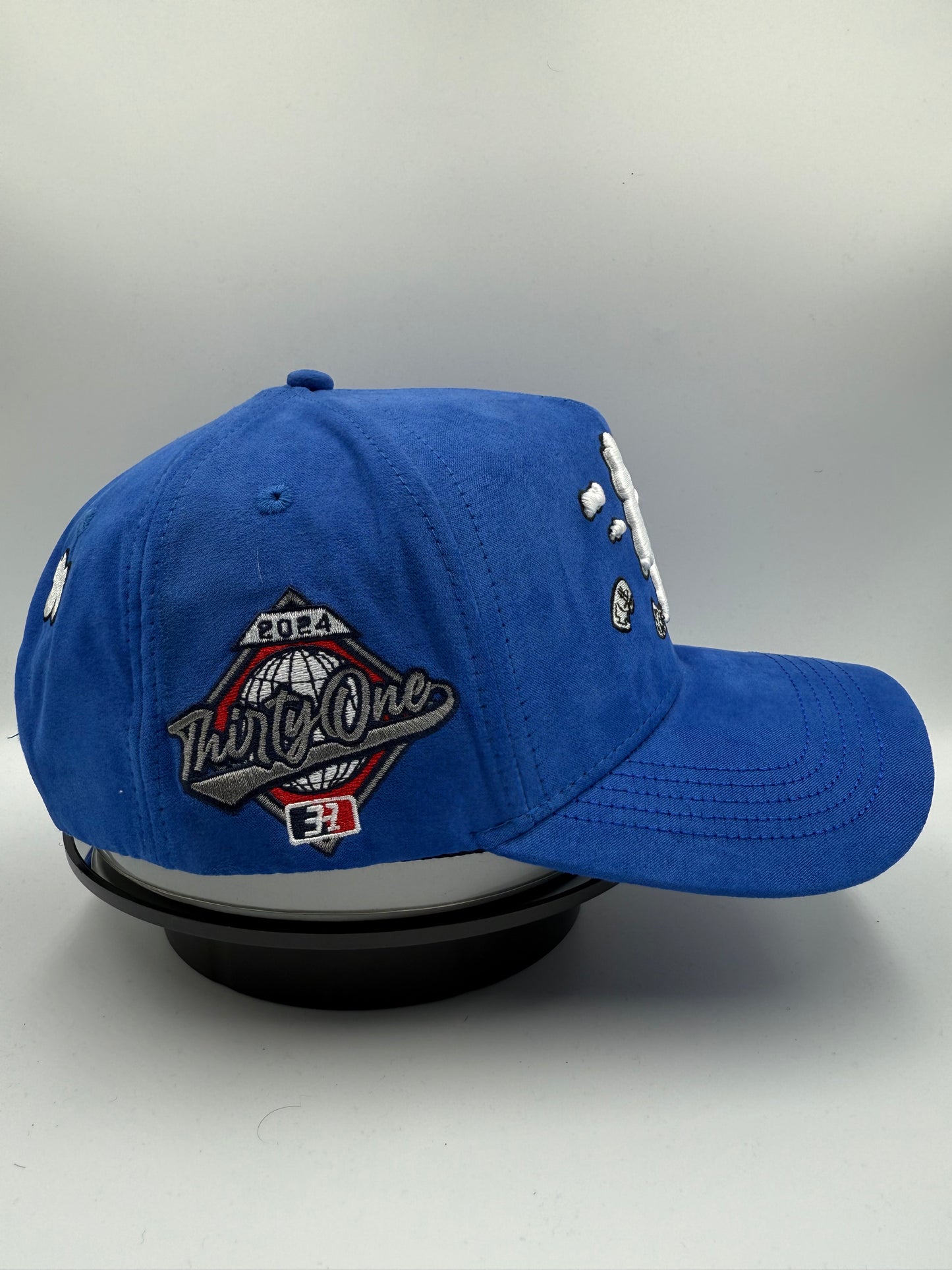 Thirty one LA cloud blue