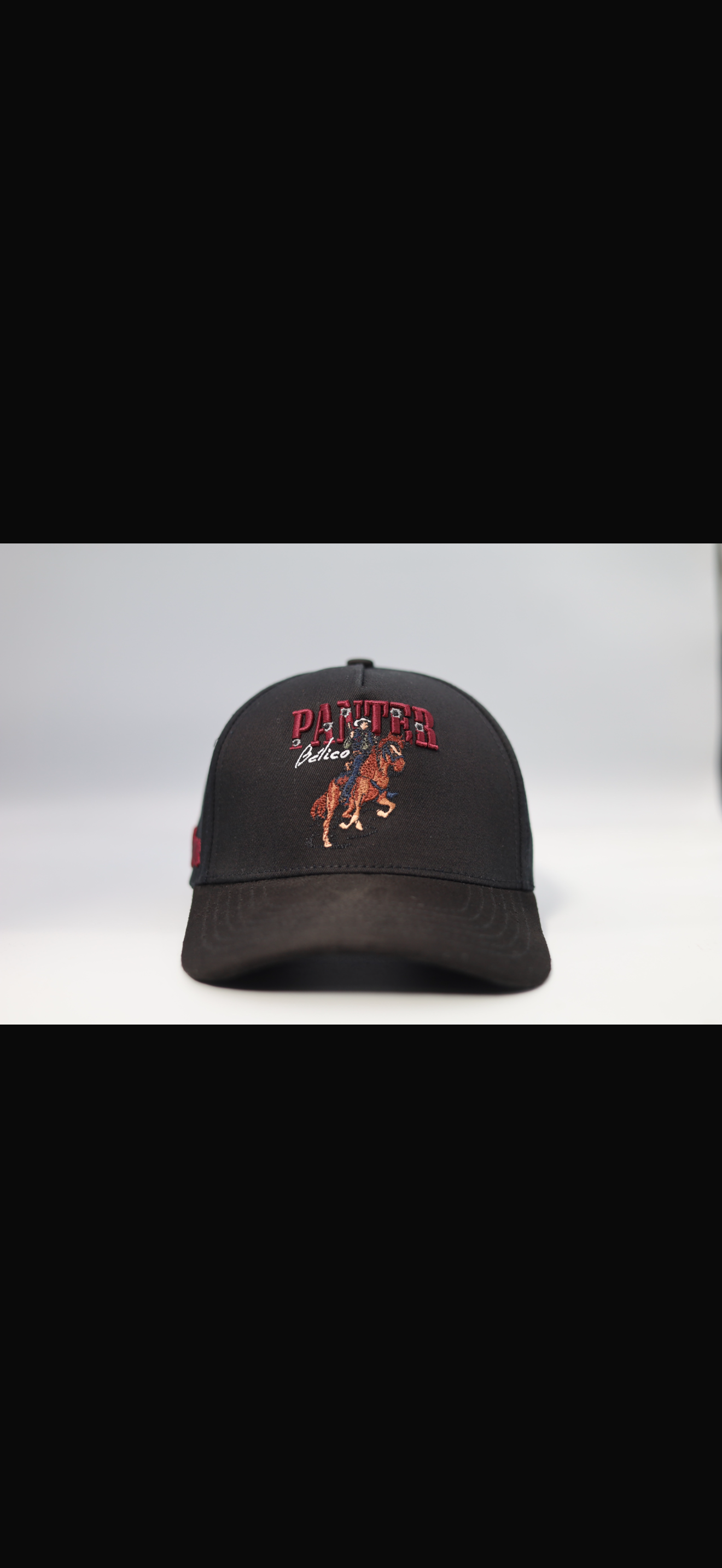 Gallo fino pantera bélico